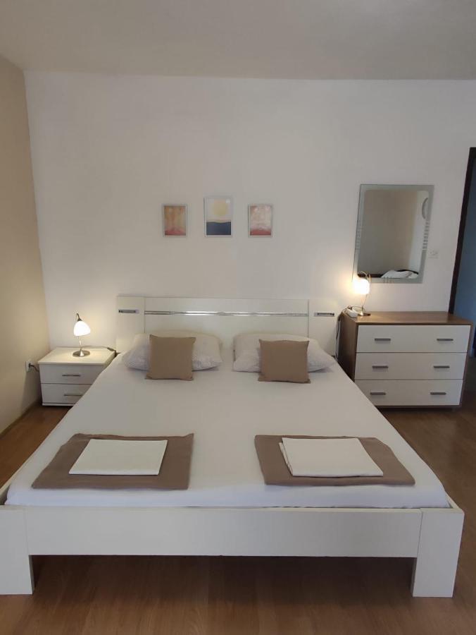 Apartmani Valentino Makarska Eksteriør billede